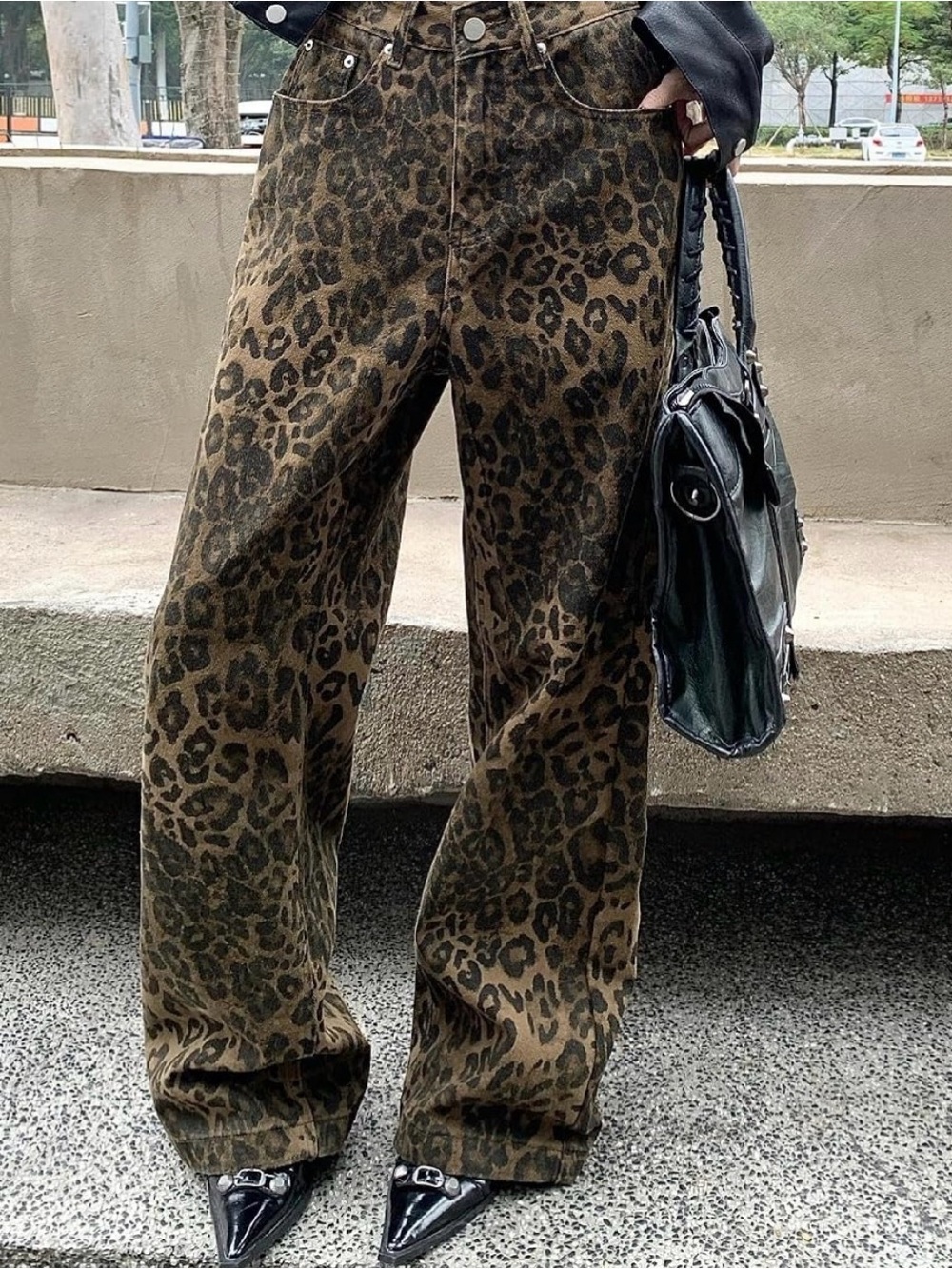 Wide Leg High Ride Leopard Print Jeans - S - Picture 6 of 6
